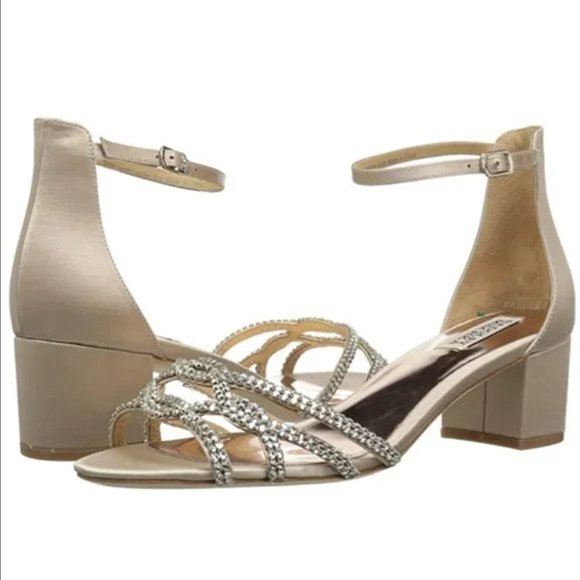 Badgley Mischka Size 10 Sonya Nude Satin Jeweled Dress Sandals Block Heels Shoes - Picture 1 of 13